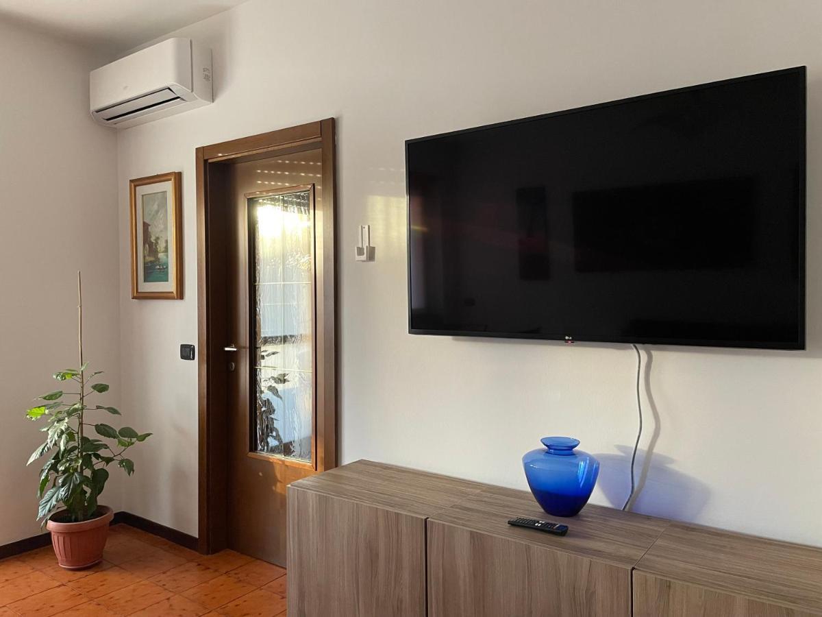 Appartamento Spazioso Con 3 Camere Da Letto Riva del Garda Dış mekan fotoğraf