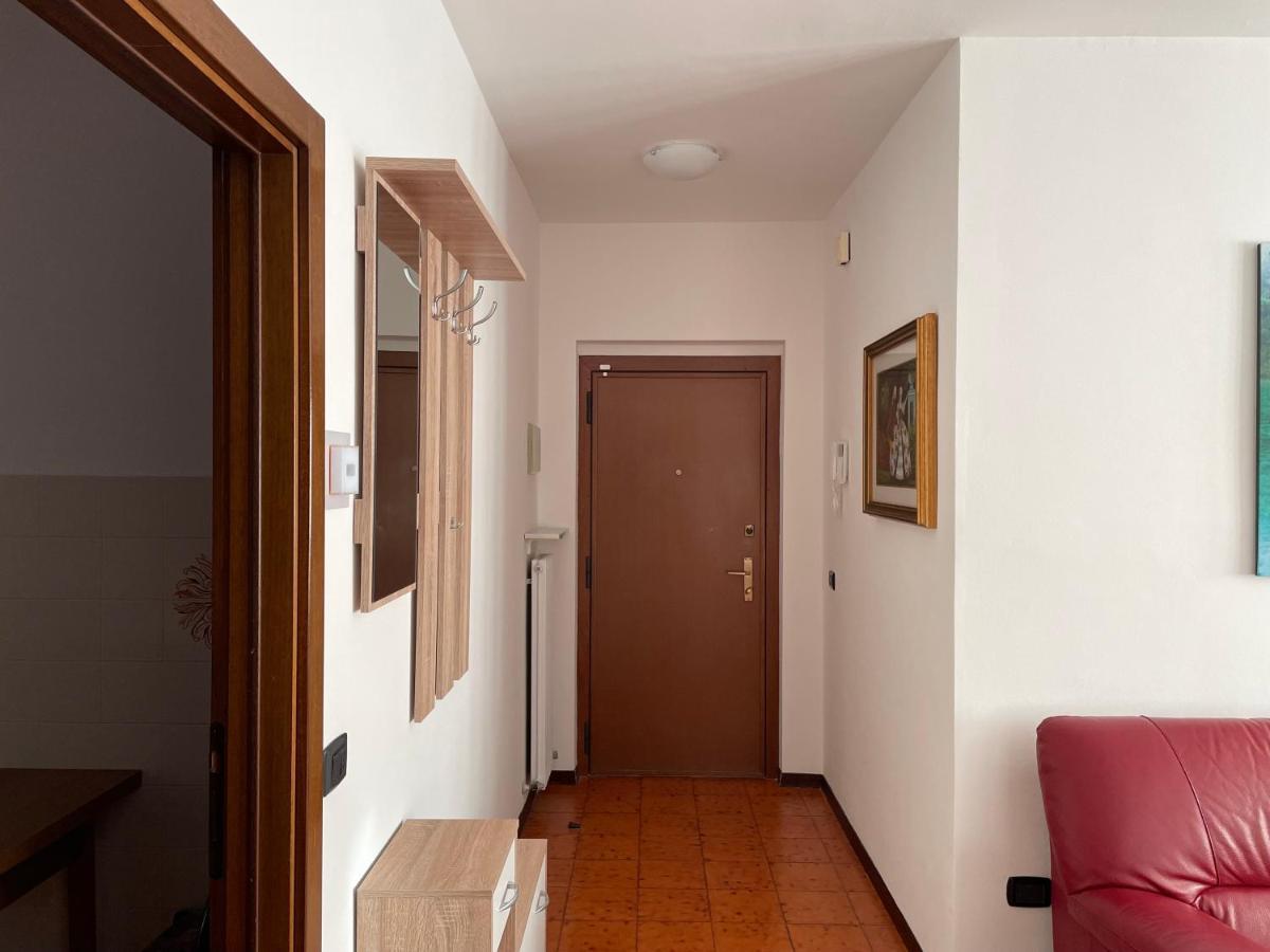 Appartamento Spazioso Con 3 Camere Da Letto Riva del Garda Dış mekan fotoğraf