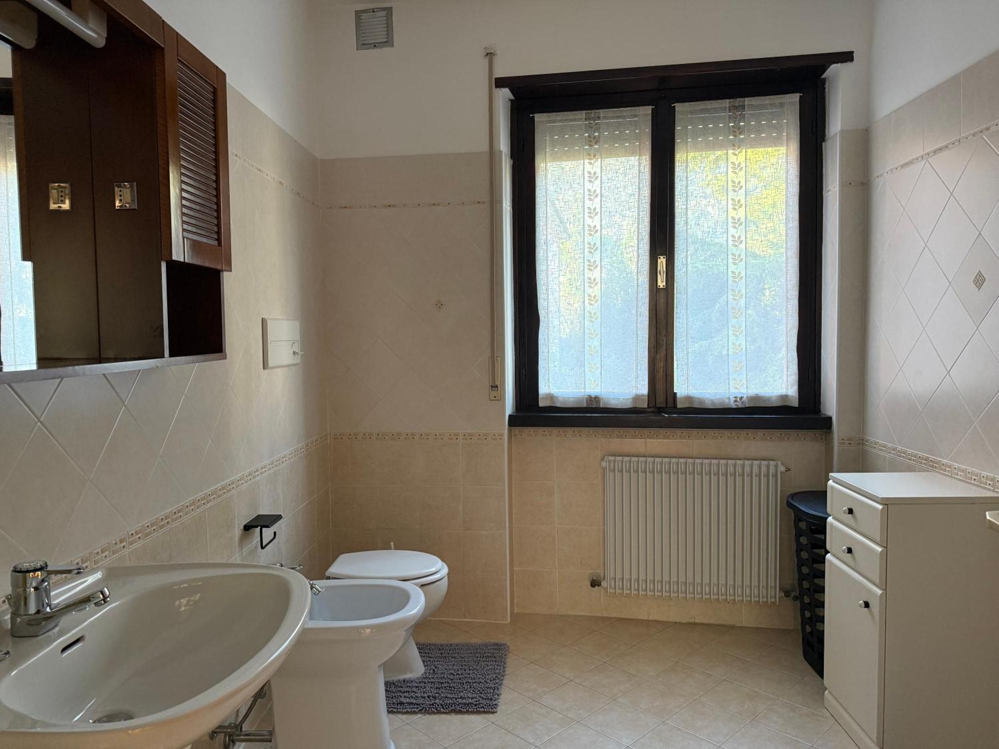 Appartamento Spazioso Con 3 Camere Da Letto Riva del Garda Dış mekan fotoğraf