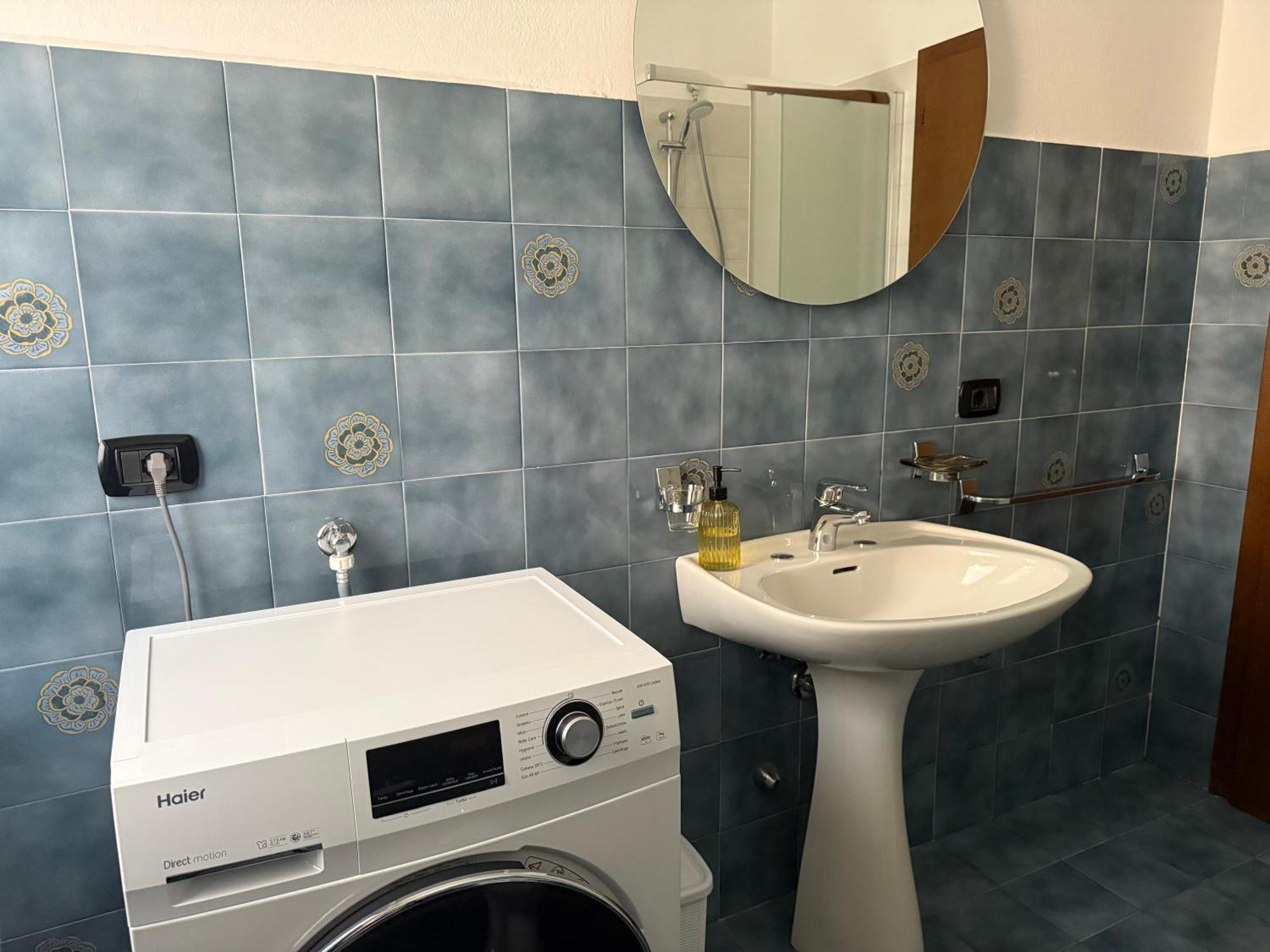 Appartamento Spazioso Con 3 Camere Da Letto Riva del Garda Dış mekan fotoğraf